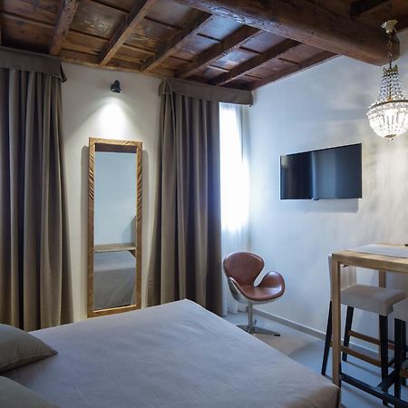 Studio 27 Ferrara Luaran gambar